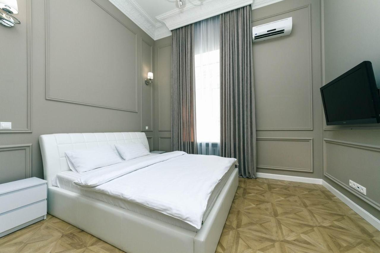 Vip Near Premier Palace & Arena City Kyiv Exterior foto
